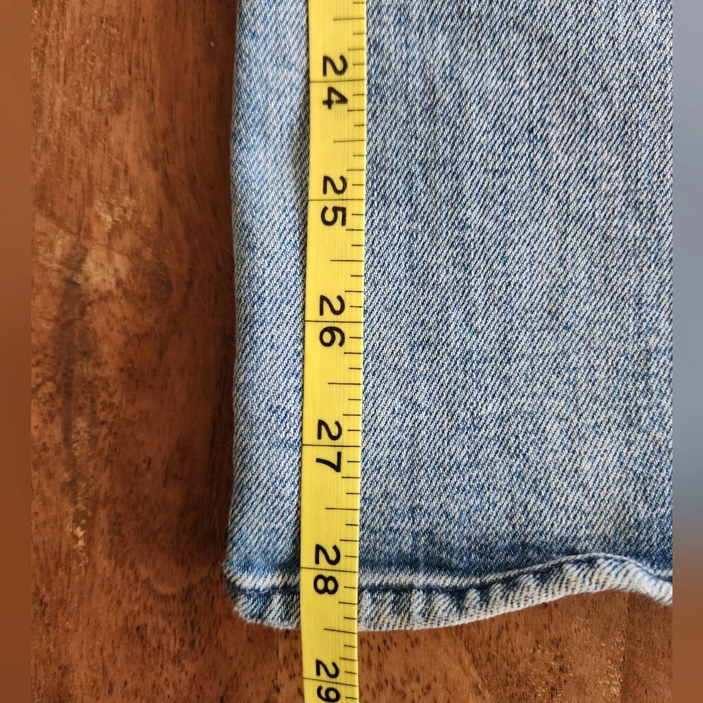 MOTHER Fly Tomcat Roller Jeans In Crashing Wash 28 - Picture 11 of 12